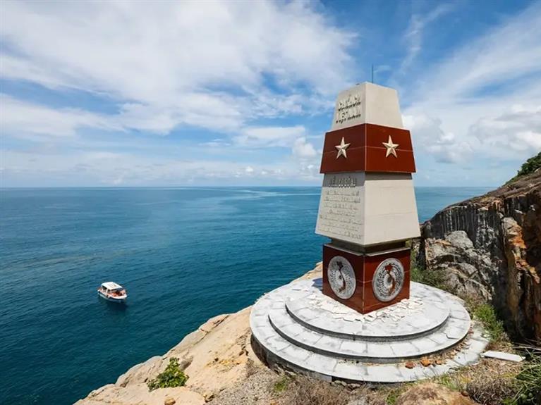 TOUR CON DAO - DISCOVER TWO ISLAND: BAY CANH & HON TAI 