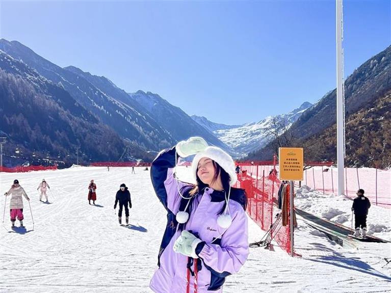 Tour Trung Quốc: CÔN MINH – NÚI TUYẾT KIỆU TỬ -  VƯƠNG QUỐC TÍ HON – HỒ ĐIỀN TRÌ 4N3D